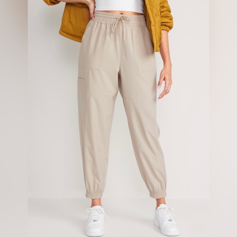 Extra High Waisted Stretch-tech performance Cargo Jogger pant